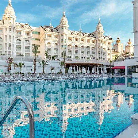 Ξενοδοχείο Royal Style 5*